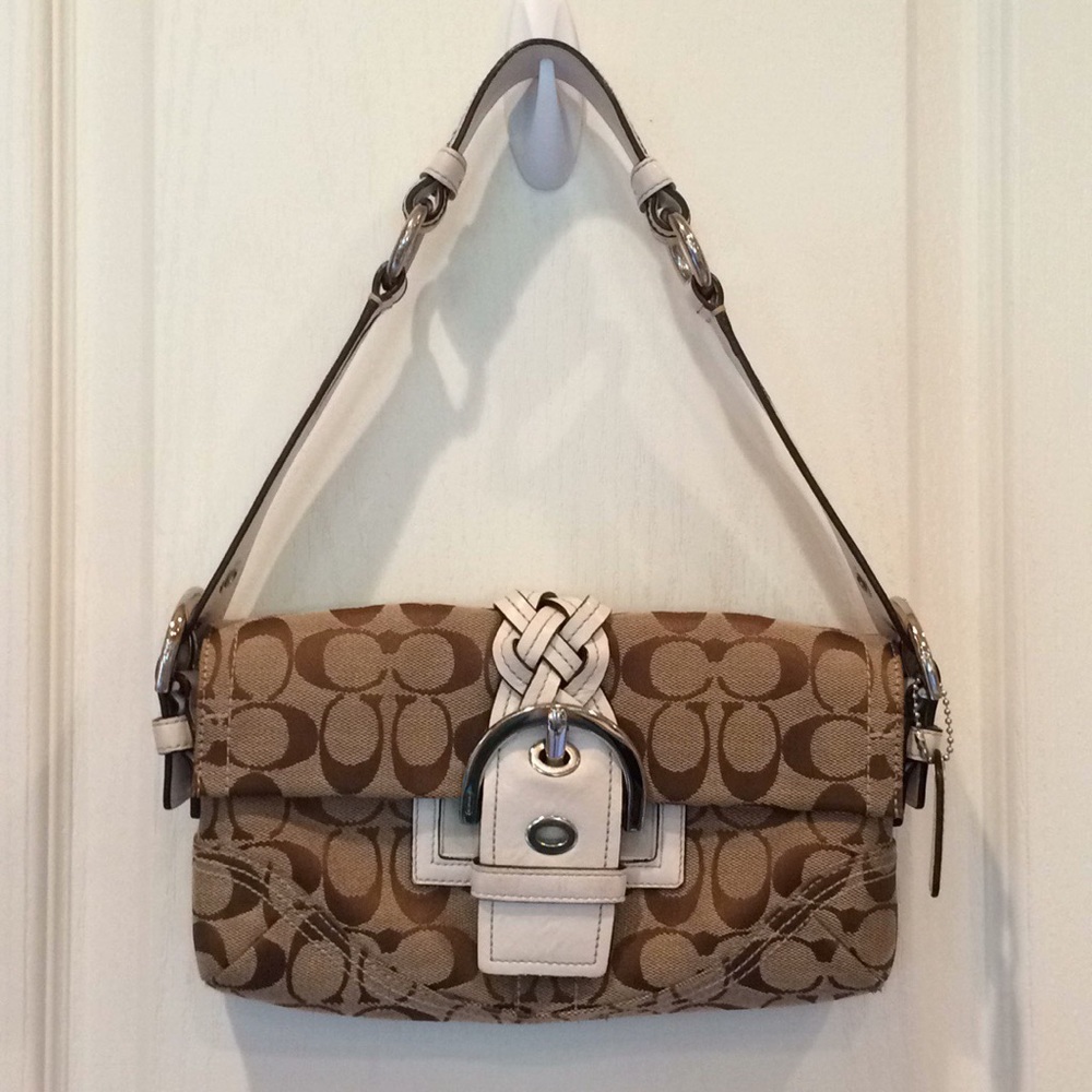 Coach Signature C Shoulder Bag White/Tan